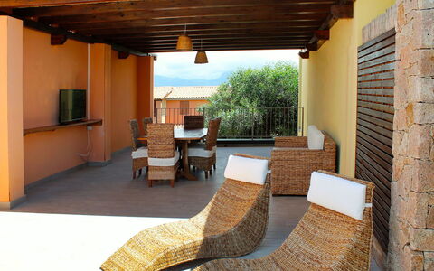 Baia delle Mimose: Property, Building, Room, Furniture, House, Home, Interior Design, Real Estate, Ceiling, Porch