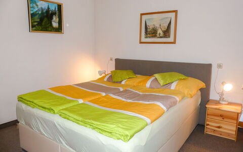 Eusch: Furniture, Property, Building, Comfort, Picture Frame, Textile, Bed Frame, Wood, Pillow, Interior Design