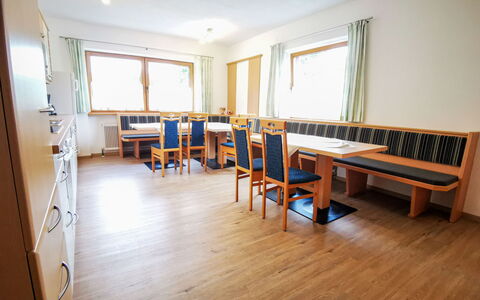 Kainer: Table, Furniture, Window, Wood, Flooring, Floor, House, Building