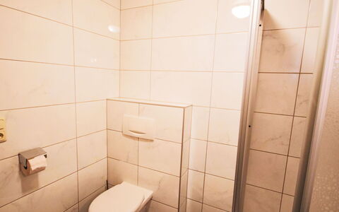 Kappl 807: Wall, Flooring, Floor, Toilet Seat, Bathroom, Toilet, Plumbing Fixture, Tile, Plumbing, Ceramic