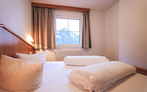 Kappl 807: Bedroom, Bed, Bed Sheet, Bedding, Bed Frame, Mattress, Winter, Freezing, Hardwood, Linens