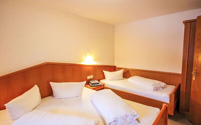 Accommodation:&nbsp;Subretta 807.2