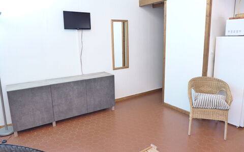 Lacanau 100: Room, Property, Floor, Furniture, Building, House, Flooring, Interior Design, Real Estate, Loft