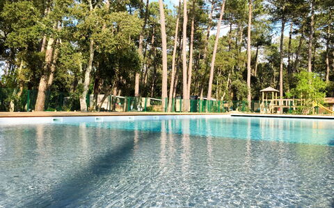 Ondres 649: Water, Swimming Pool, Natural Landscape, Property, Tree, Nature Reserve, Water Resources, Vacation, Real Estate, Leisure