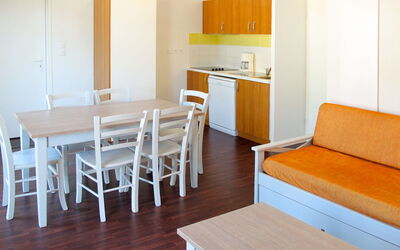 Accommodation:&nbsp;Le Domaine des Grands Lacs 699.3