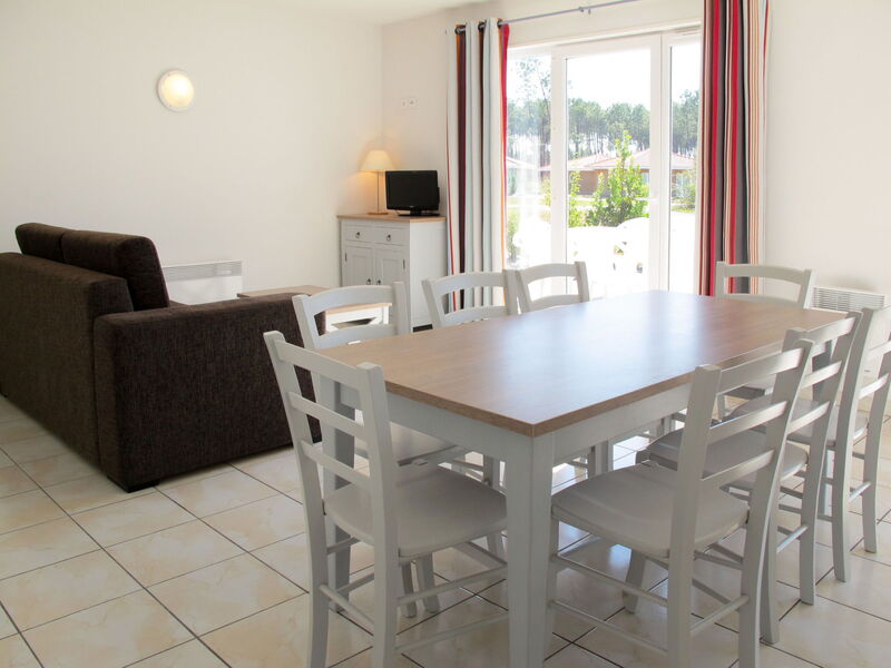 Accommodation:&nbsp;Le Domaine des Grands Lacs 699.4