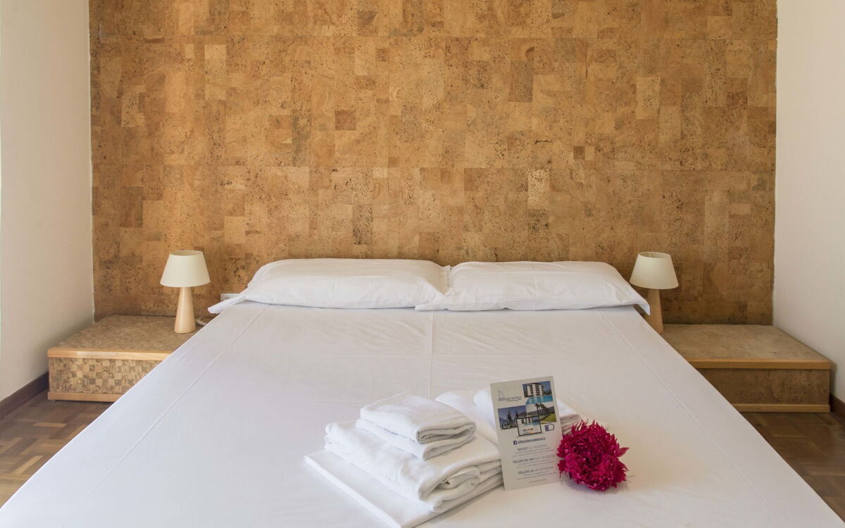 Accommodation:&nbsp;Standard 651.1