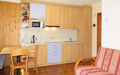 Accommodation:&nbsp;Trupion (Lii115) 694.1