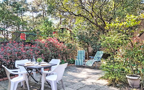 Accommodation:&nbsp;Les Palombes 200.23