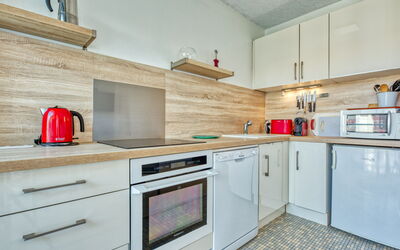 Accommodation:&nbsp;Casino 300.19