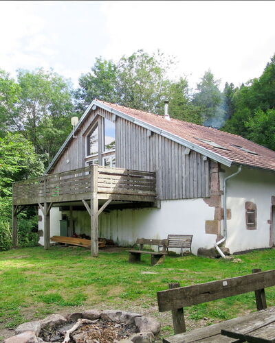 Escher: House, Property, Cottage, Building, Home, Roof, Rural Area, Shack, Hut, Grass