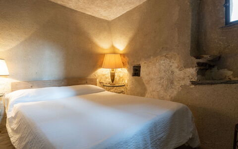 Torre Paponi 602: Bedroom, Bed, Furniture, Room, Property, Bed Sheet, Interior Design, Bedding, Wall, Comfort