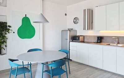 Accommodation:&nbsp;La Maison Blanche 699.1