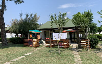 Accommodation:&nbsp;Dog'S Bungalow 651.3