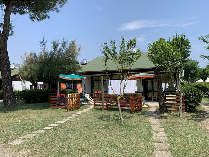 Accommodation:&nbsp;Dog'S Bungalow 651.3