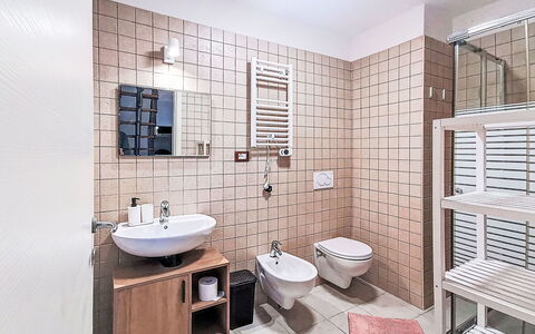 Rêve D'Or: Plumbing Fixture, Bathroom, Flooring, Interior Design, Toilet Seat, Toilet, Bathroom Sink, Floor, Sink, Plumbing