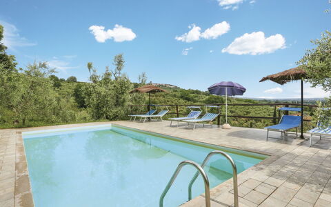 Agrumi: Water, Cloud, Sky, Property, Plant, Swimming Pool, Azure, Tree, Shade, Outdoor Furniture
