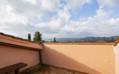 Accommodation:&nbsp;Panorama (Cet125) 653.6