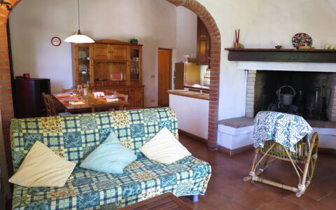Ulivo: Room, Furniture, Bedroom, Property, Bed, Interior Design, Suite, Building, House, Bed Sheet