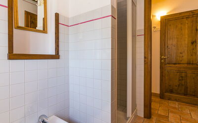Accommodation:&nbsp;Rossogiallo 649.1