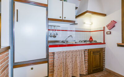 Accommodation:&nbsp;Rossogiallo 649.1