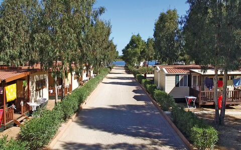 Alghero 636: Water, Sky, Property, Swimming Pool, Azure, Cloud, Seaside Resort, Outdoor Furniture, Plant, Tree