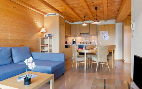 Accommodation:&nbsp;Sundance 9 606.2