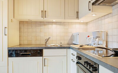 Accommodation:&nbsp;Sundance 10 606.1