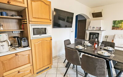 Accommodation:&nbsp;The Blue Apartment 610.2
