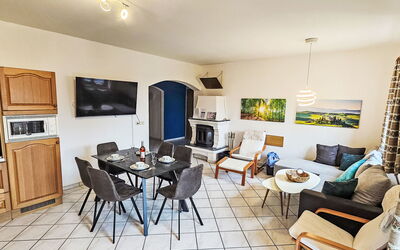 Accommodation:&nbsp;The Blue Apartment 610.2