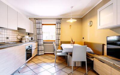 Accommodation:&nbsp;Carmen 658.3