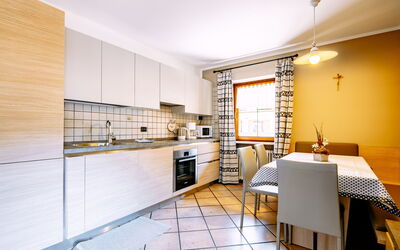 Accommodation:&nbsp;Carmen 658.4
