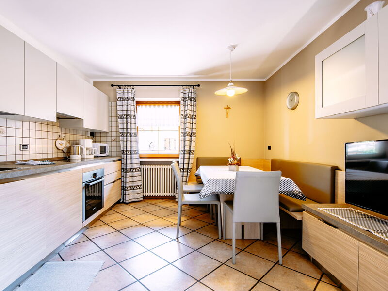 Accommodation:&nbsp;Carmen 658.3