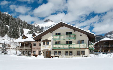 Campitello 632: Snow, Winter, Property, Home, House, Mountain, Sky, Hill Station, Mountain Range, Real Estate