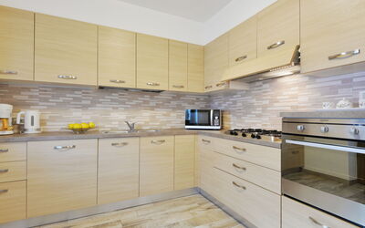 Accommodation:&nbsp;Bernard 634.1