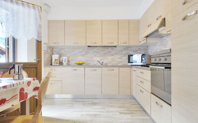 Accommodation:&nbsp;Bernard 634.1