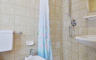 Accommodation:&nbsp;Bernard 634.1