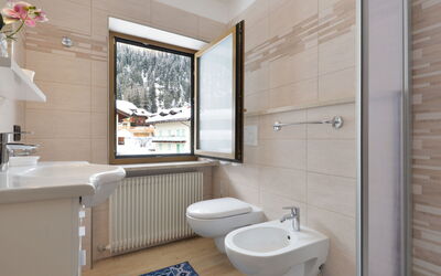 Accommodation:&nbsp;Bernard 634.3
