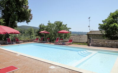 Accommodation:&nbsp;Ambra 649.6