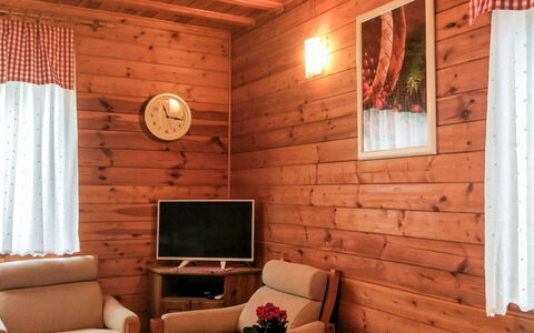 Kopalino 7: Brown, Property, Building, Window, Furniture, Picture Frame, Plant, Wood, Interior Design, Lighting