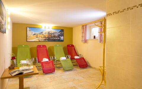 Gnadenalm: Room, Property, Interior Design, Yellow, Ceiling, Building, Floor, Furniture, Suite, House