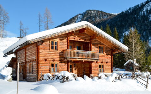 Gnadenalm: Snow, Winter, Property, Home, House, Log Cabin, Cottage, Real Estate, Building, Tree