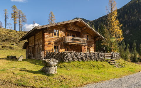Gnadenalm: Sky, Cloud, Plant, Building, Property, Window, Tree, Wood, House, Mountain