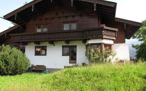 Josef: Plant, Sky, Building, Window, House, Land Lot, Tree, Grass, Cottage, Rural Area