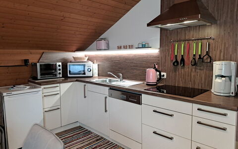 Schragl: Cabinetry, Countertop, Property, Furniture, Building, Sink, Tap, Kitchen Stove, Drawer, Kitchen Appliance