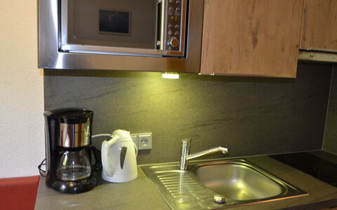 Accommodation:&nbsp;Simon 829.2
