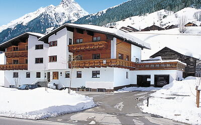 Kappl 829: Sky, Building, Snow, Mountain, Property, Window, World, Slope, House, Natural Landscape