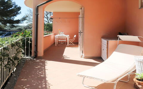 Zenzero e Cannella: Outdoor Furniture, Shade, Balcony, Porch, Eco Hotel, Chair, Outdoor Table, Wood Stain, Kitchen & Dining Room Table, Villa