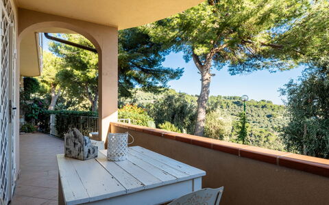 Zenzero e Cannella: Outdoor Furniture, Shade, Balcony, Porch, Eco Hotel, Chair, Outdoor Table, Wood Stain, Kitchen & Dining Room Table, Villa