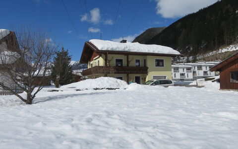 Faulhaber: Cloud, Sky, Snow, Daytime, Mountain, Window, Building, House, Tree, Slope